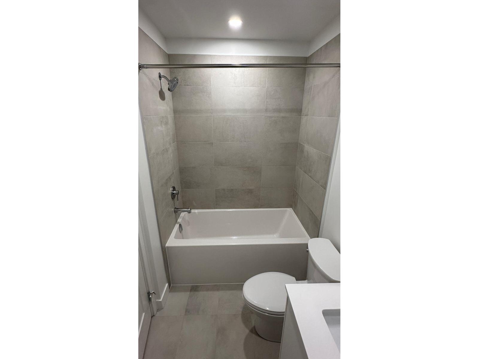 306 2771 Montrose Avenue, Abbotsford, British Columbia  V2S 0R2 - Photo 6 - R3099900