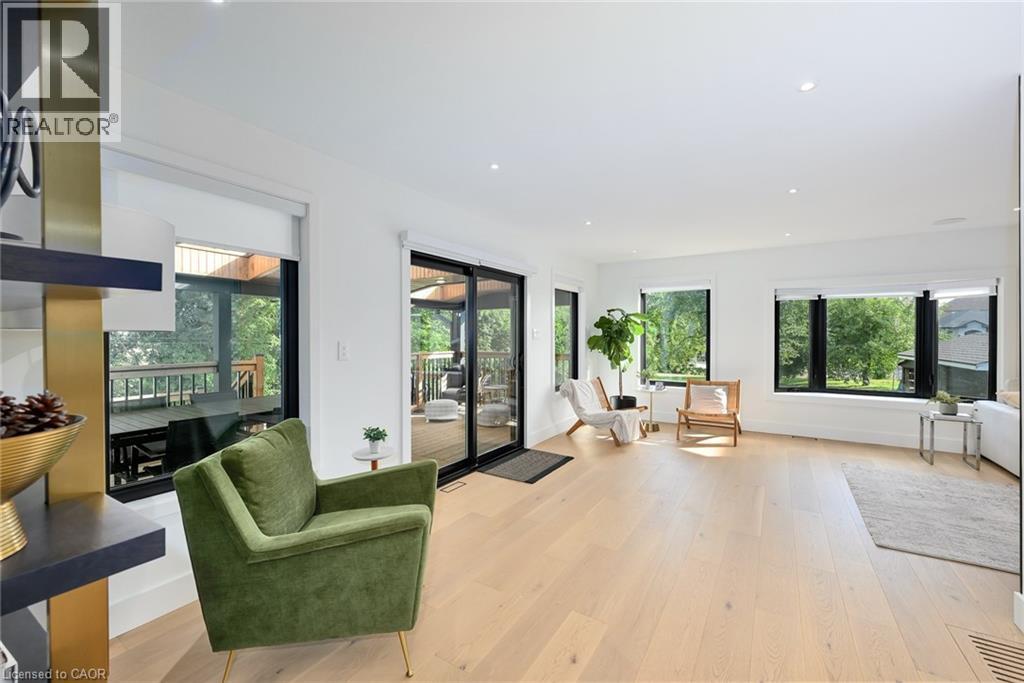 162 Stone Church Road E, Hamilton, Ontario  L9B 1A9 - Photo 13 - 40773966