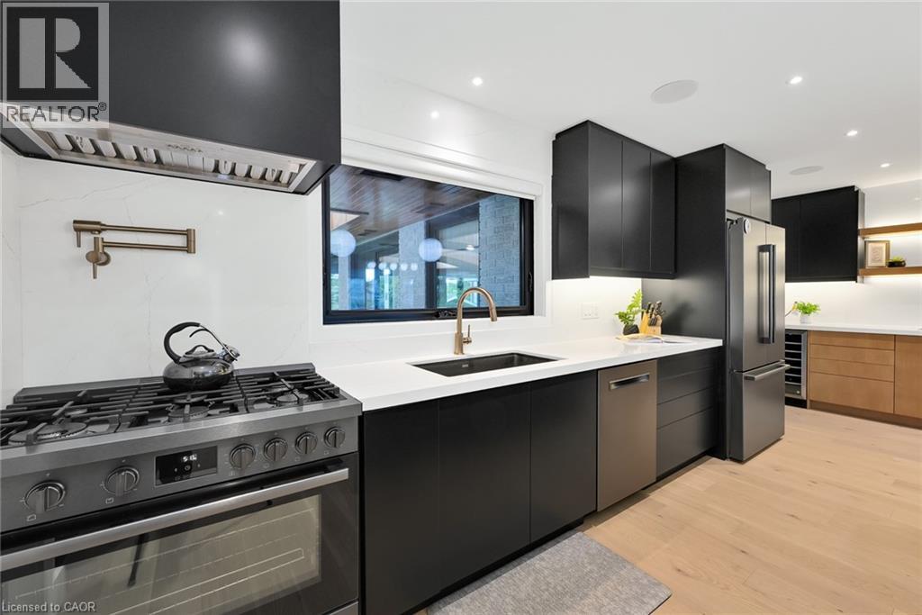 162 Stone Church Road E, Hamilton, Ontario  L9B 1A9 - Photo 7 - 40773966