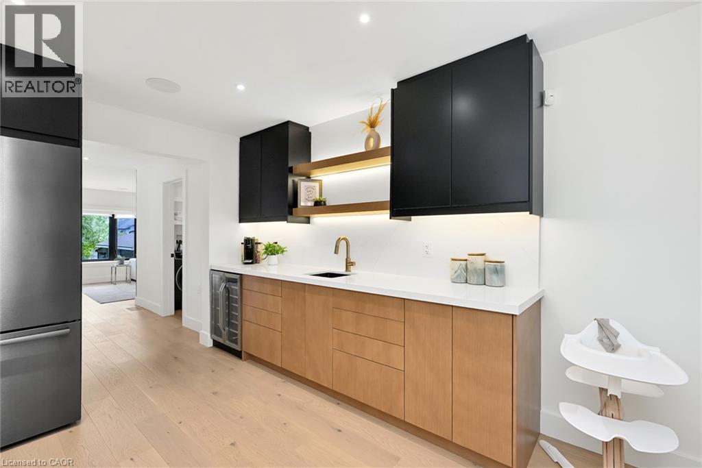 162 Stone Church Road E, Hamilton, Ontario  L9B 1A9 - Photo 8 - 40773966