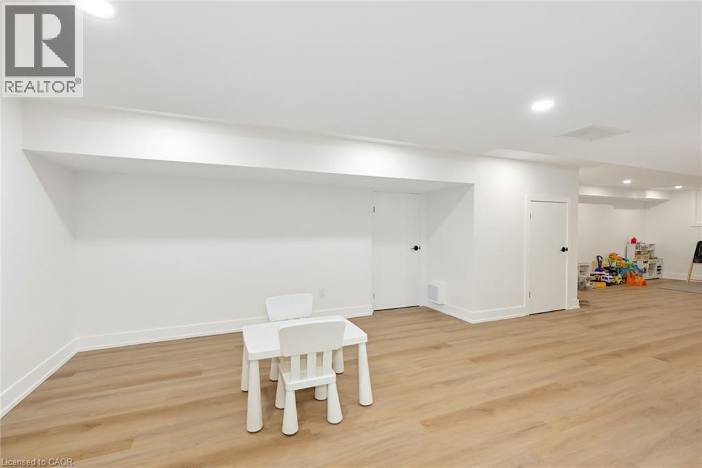 162 Stone Church Road E, Hamilton, Ontario  L9B 1A9 - Photo 42 - 40773966