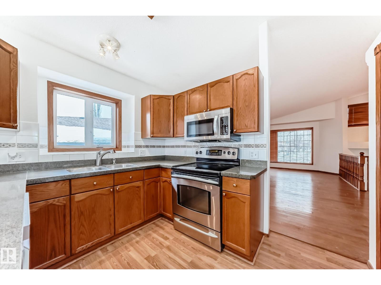 15 Olmstead Co, St. Albert, Alberta  T8N 6R5 - Photo 5 - E4477236