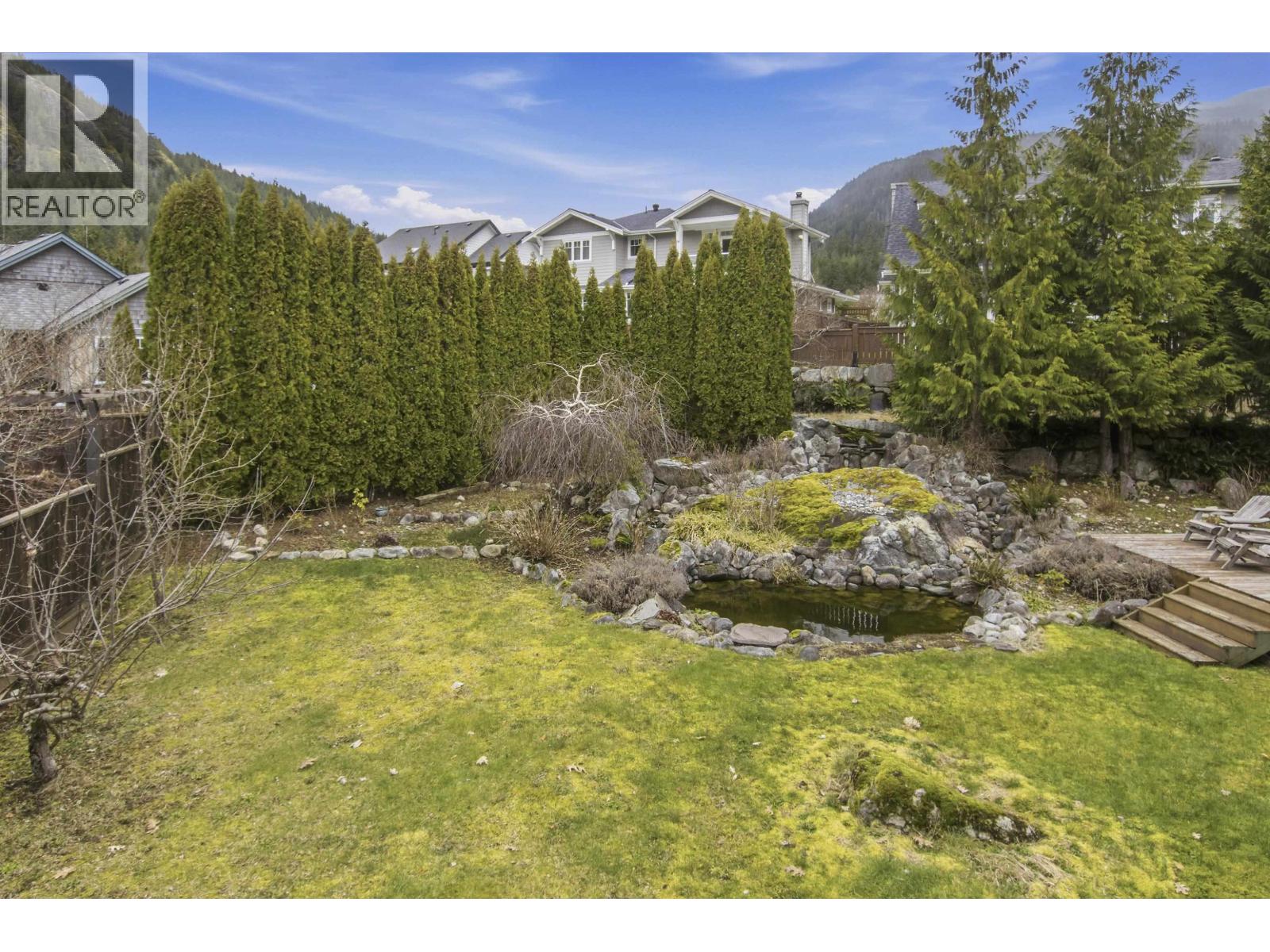 1003 Ash Place, Squamish, British Columbia  V8B 0W2 - Photo 9 - R3100352