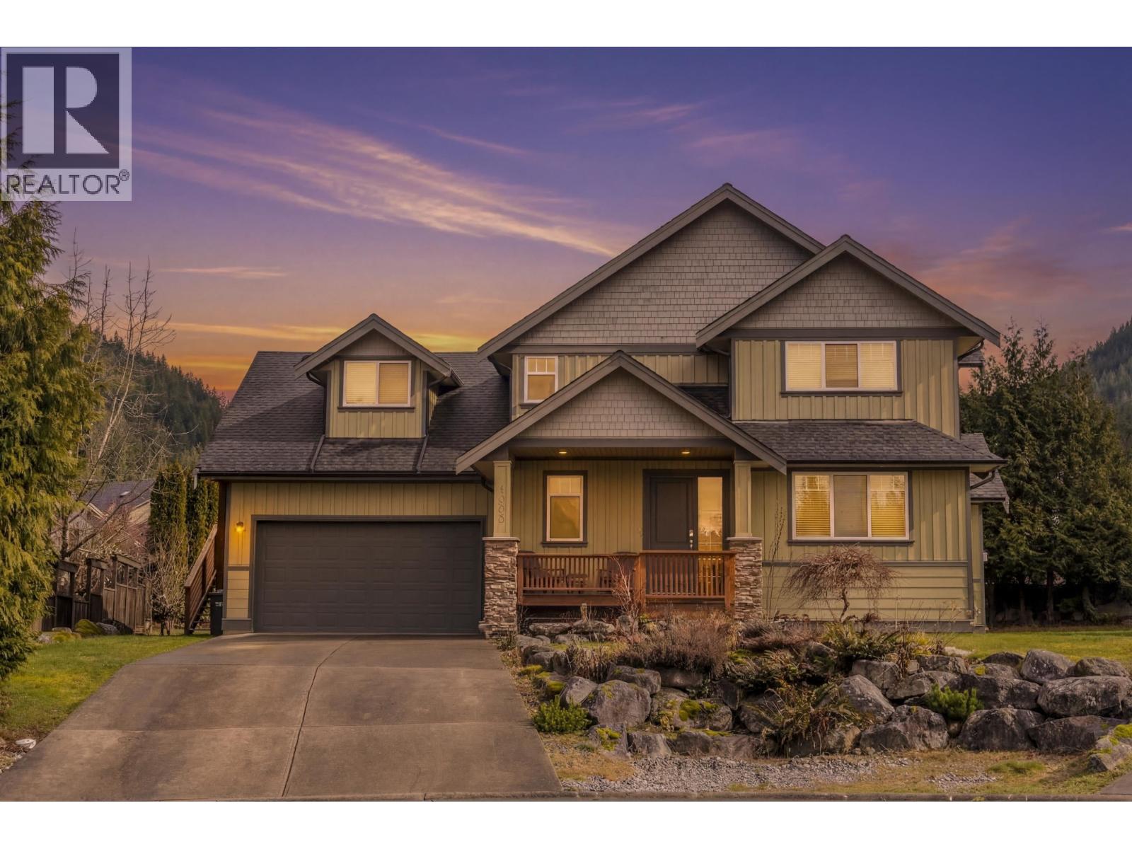 1003 ASH PLACE, Squamish, British Columbia