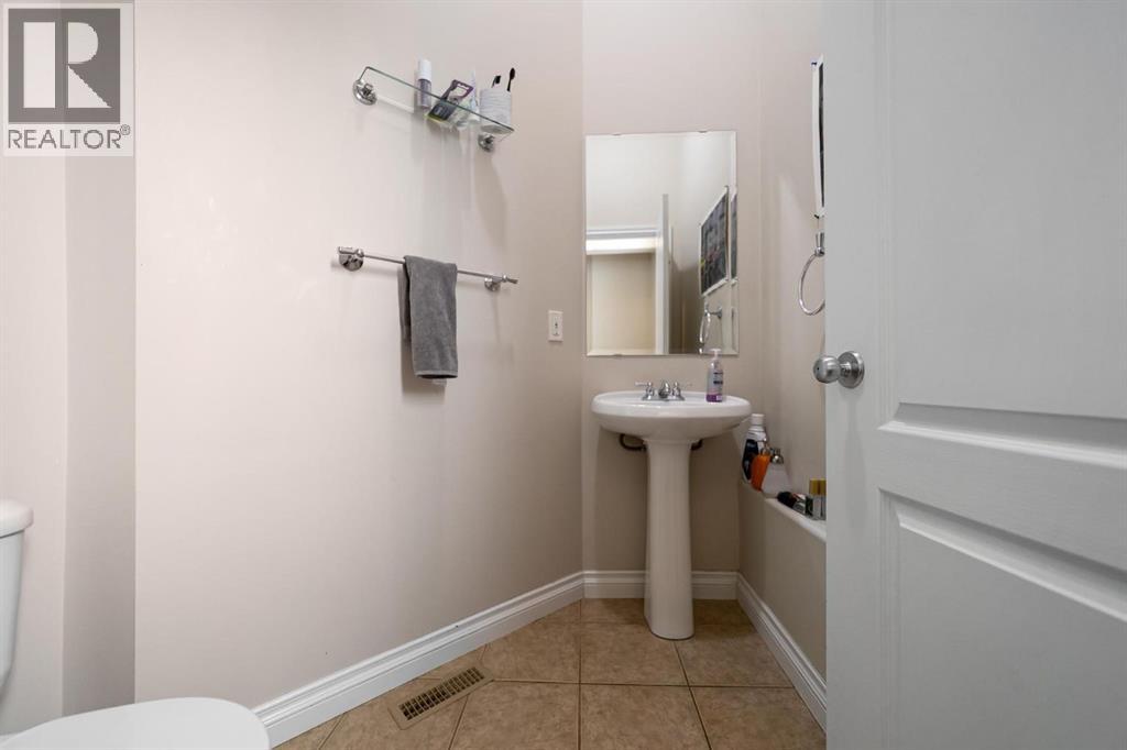 5809 28 Avenue, Camrose, Alberta  T4V 1P8 - Photo 13 - A2293210