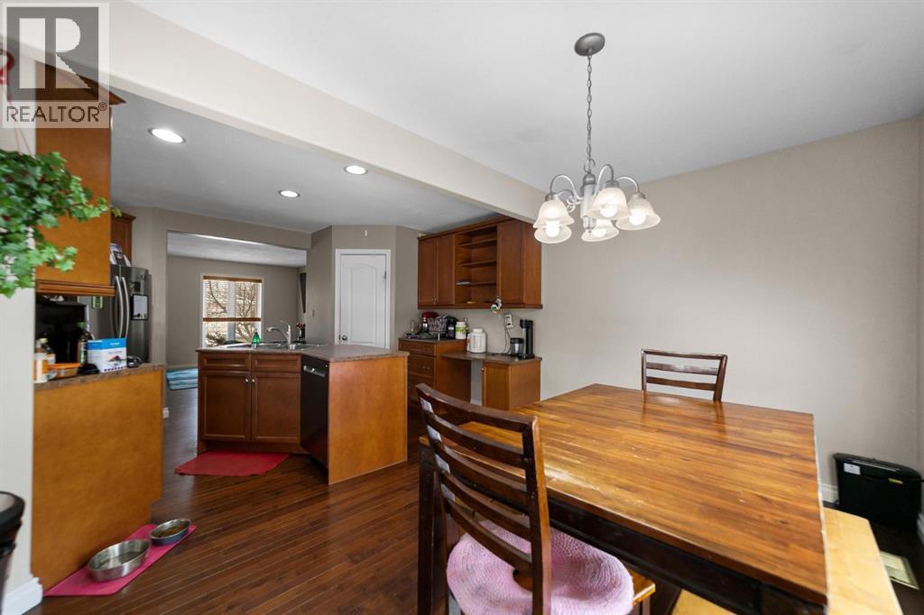 5809 28 Avenue, Camrose, Alberta  T4V 1P8 - Photo 9 - A2293210