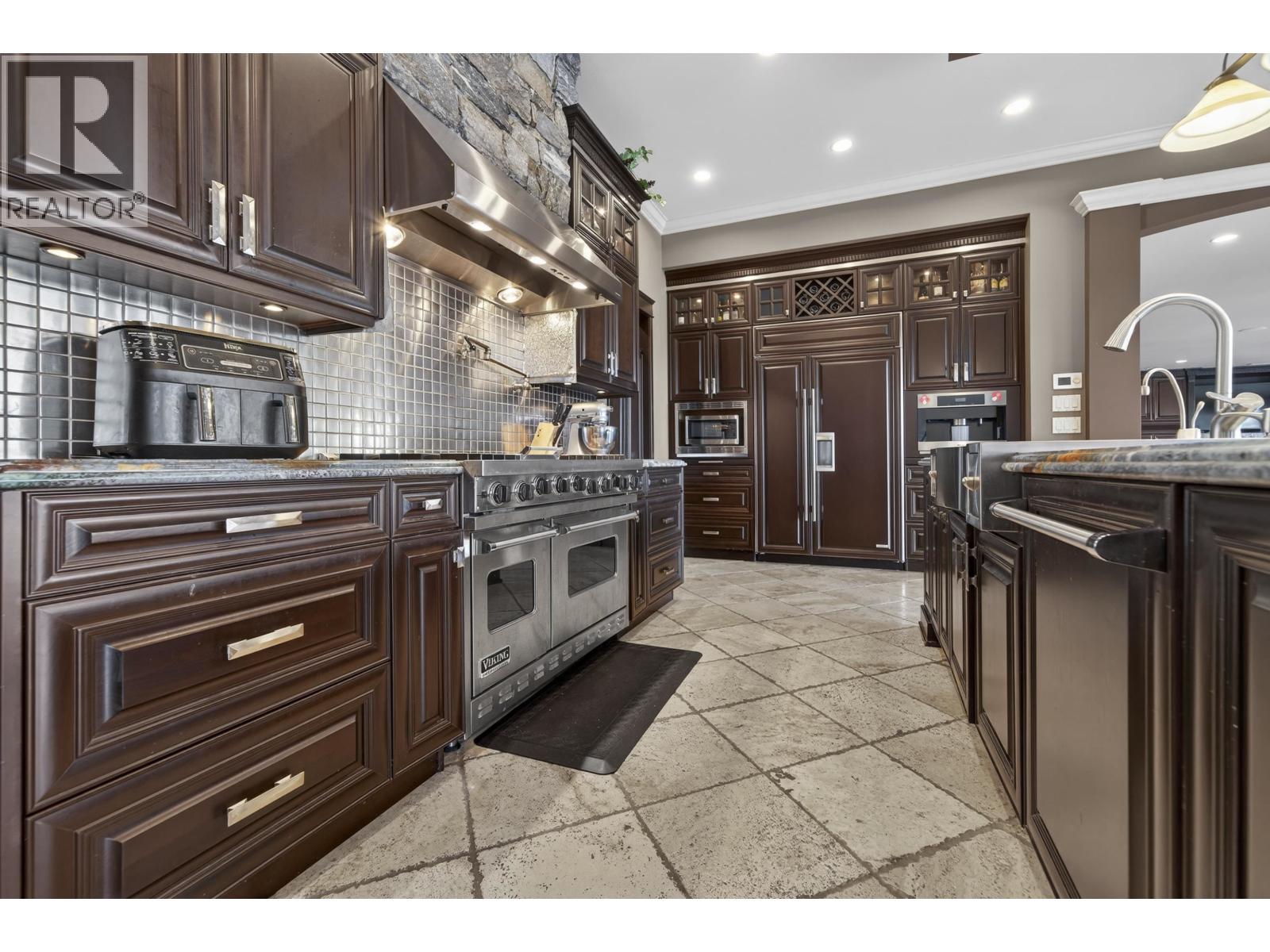 24228 River Road, Maple Ridge, British Columbia  V2W 1M2 - Photo 9 - R3080068