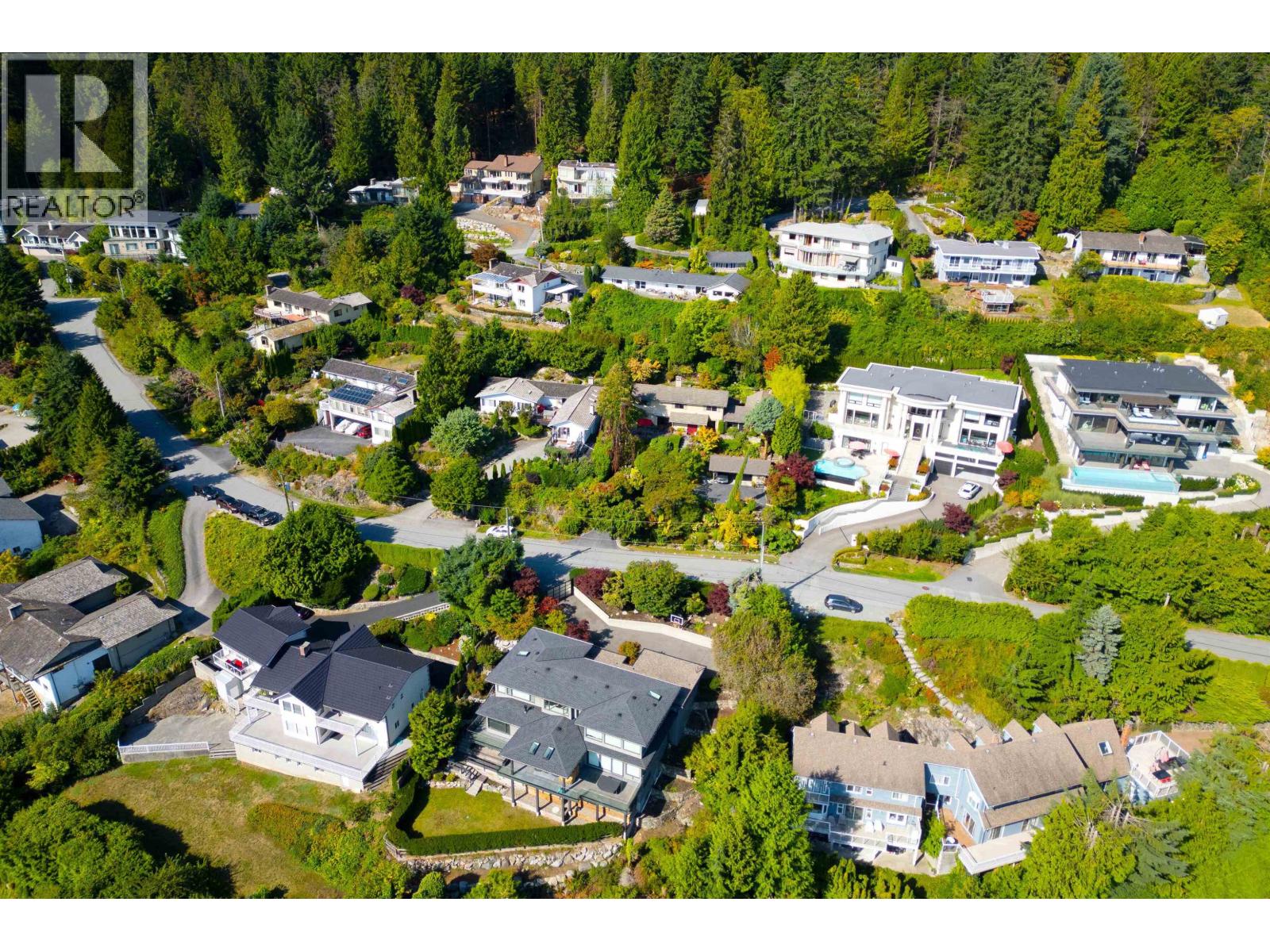 560 Craigmohr Drive, West Vancouver, British Columbia  V7S 1W9 - Photo 16 - R3085456