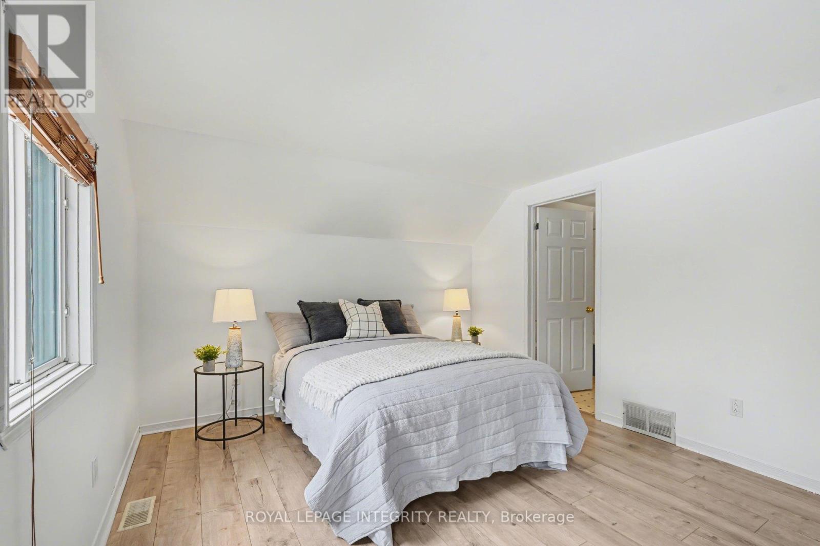 90 Constance Lake Road, Ottawa, Ontario  K2K 1X7 - Photo 12 - X12884170