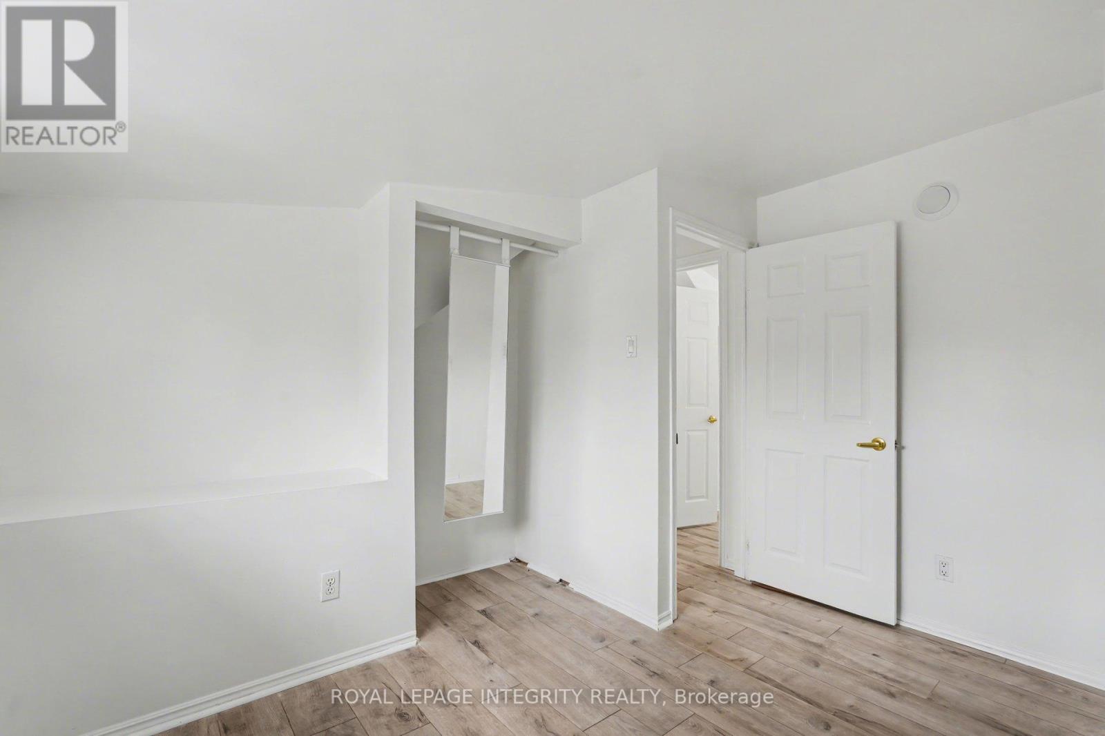 90 Constance Lake Road, Ottawa, Ontario  K2K 1X7 - Photo 24 - X12884170