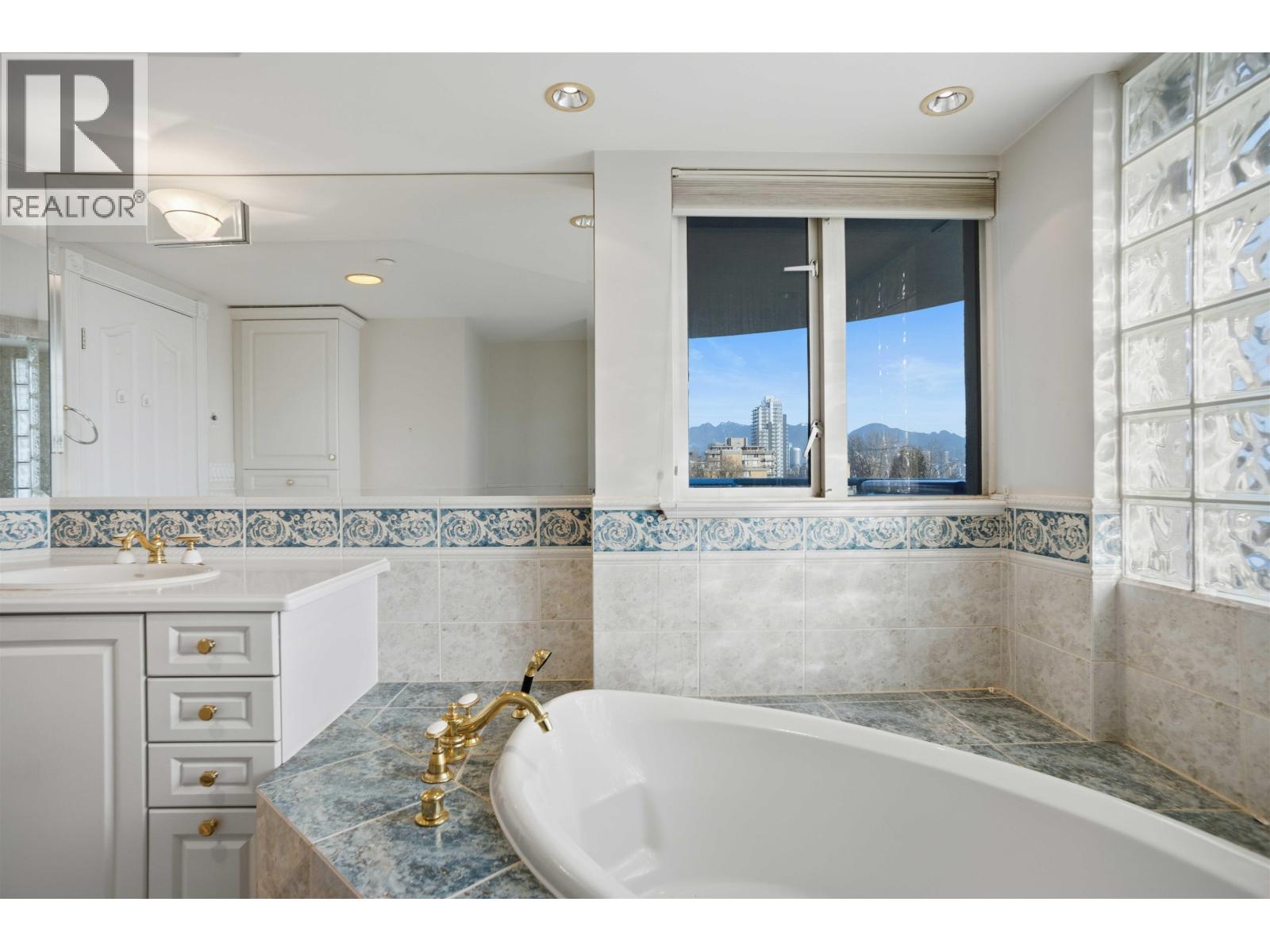 8 1350 W 14th Avenue, Vancouver, British Columbia  V6H 1R1 - Photo 25 - R3100417