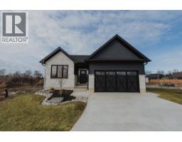 1725 COTTAGE LANE, Sarnia, Ontario