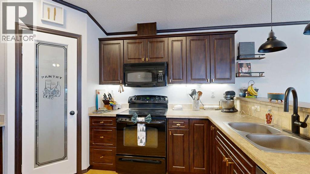 105 5 Avenue, Gadsby, Alberta T0C 1K0 - Photo 9 - A2273596