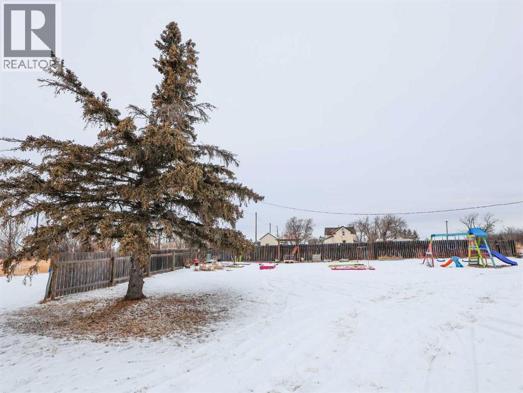 105 5 Avenue, Gadsby, Alberta T0C 1K0 - Photo 40 - A2273596