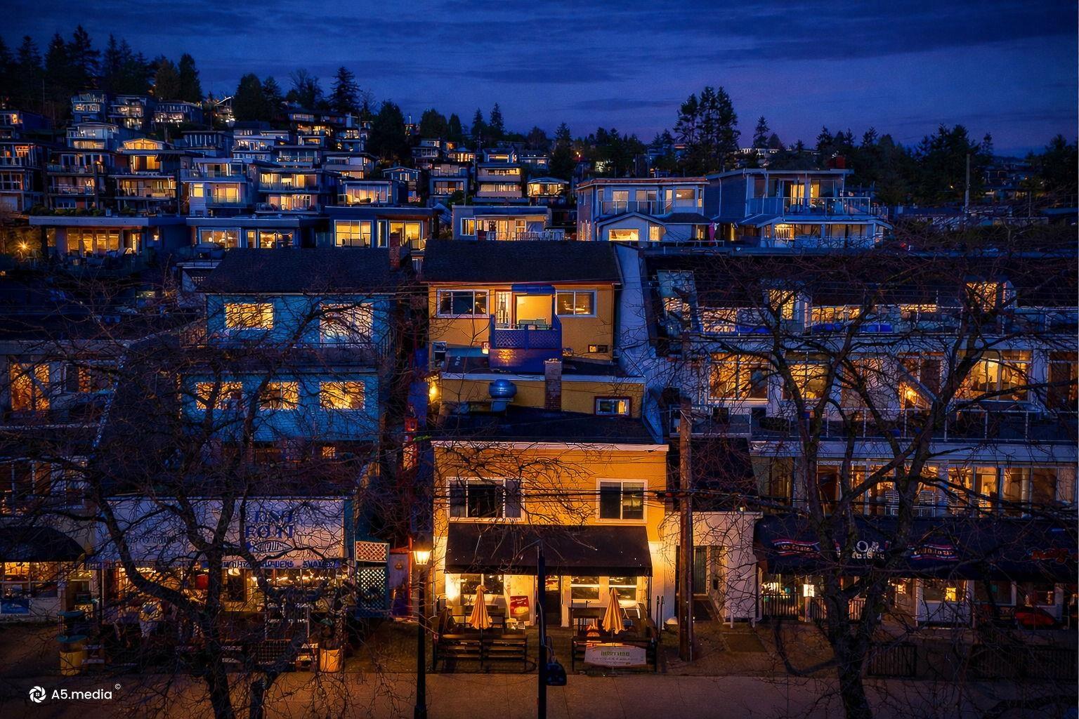 15517 MARINE DRIVE, White Rock, British Columbia