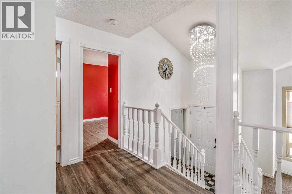 224 Mt Crandell Crescent W, Lethbridge, Alberta  T1K 6M8 - Photo 17 - A2292037