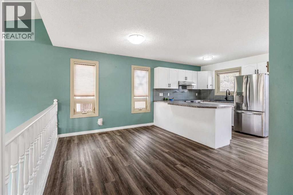 224 Mt Crandell Crescent W, Lethbridge, Alberta  T1K 6M8 - Photo 10 - A2292037