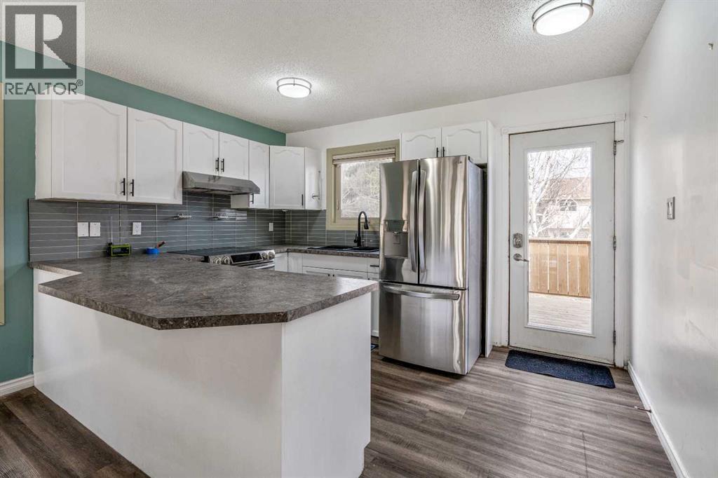 224 Mt Crandell Crescent W, Lethbridge, Alberta  T1K 6M8 - Photo 13 - A2292037