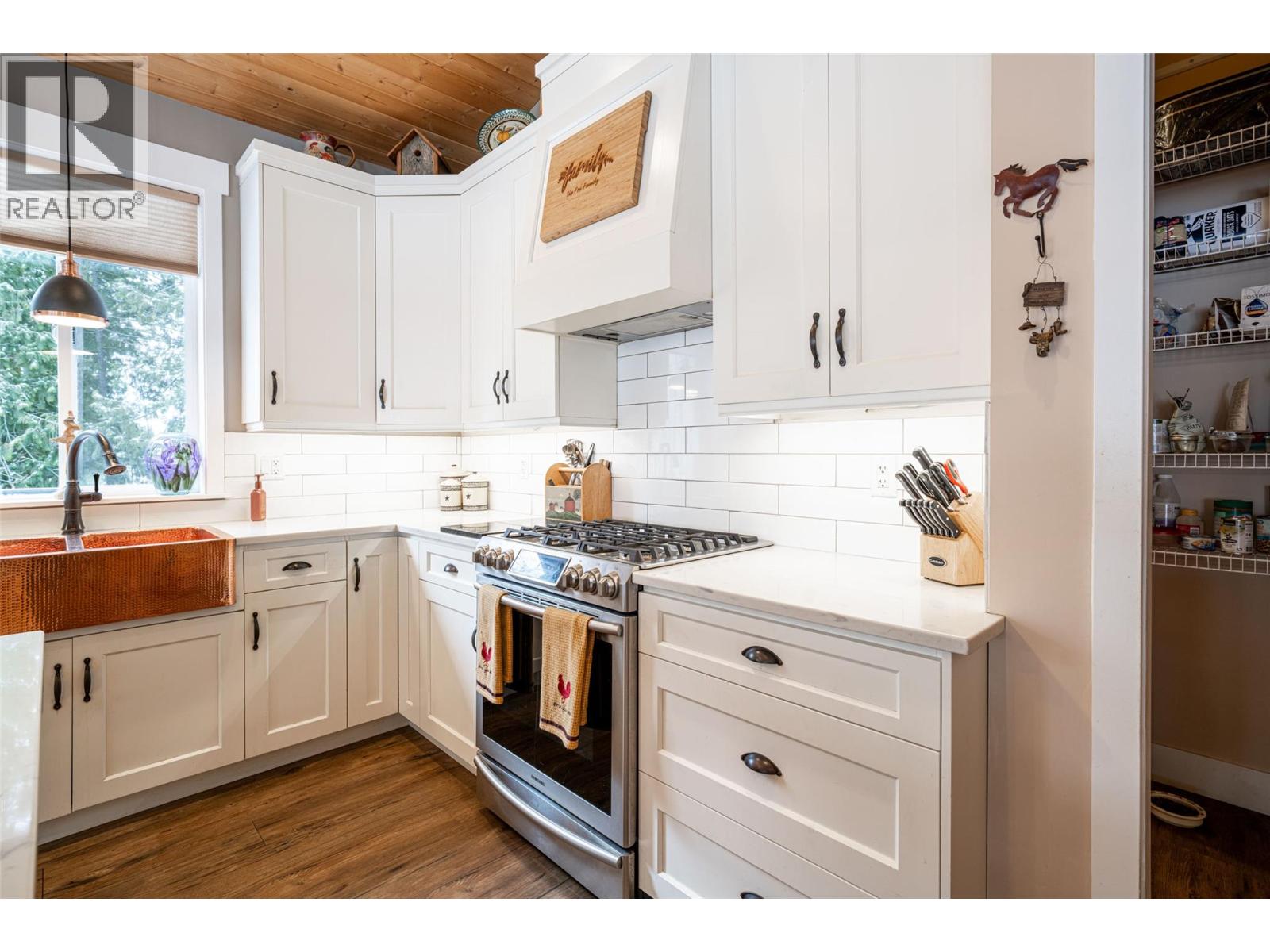 6440 Okanagan Avenue Se, Salmon Arm, British Columbia  V1E 1Y2 - Photo 23 - 10378525