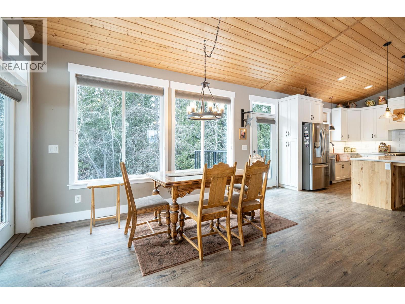 6440 Okanagan Avenue Se, Salmon Arm, British Columbia  V1E 1Y2 - Photo 32 - 10378525