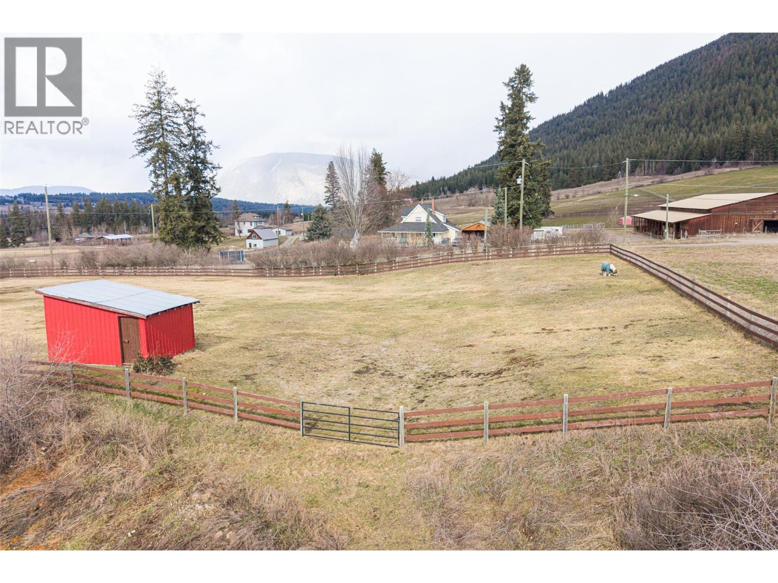 6440 Okanagan Avenue Se, Salmon Arm, British Columbia  V1E 1Y2 - Photo 80 - 10378525