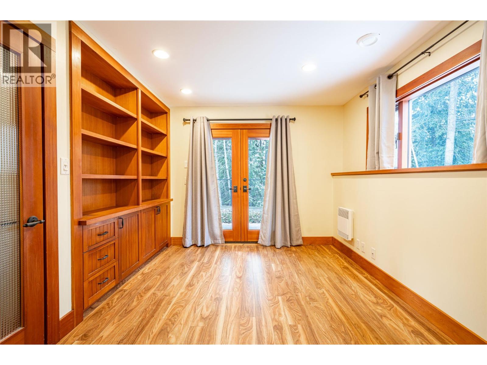 6440 Okanagan Avenue Se, Salmon Arm, British Columbia  V1E 1Y2 - Photo 62 - 10378525