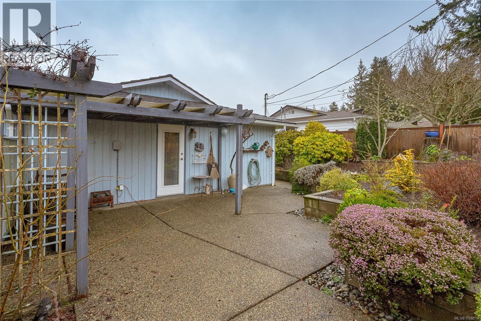 594 Aspen Ave, Qualicum Beach, British Columbia  V9K 1A6 - Photo 25 - 1029118