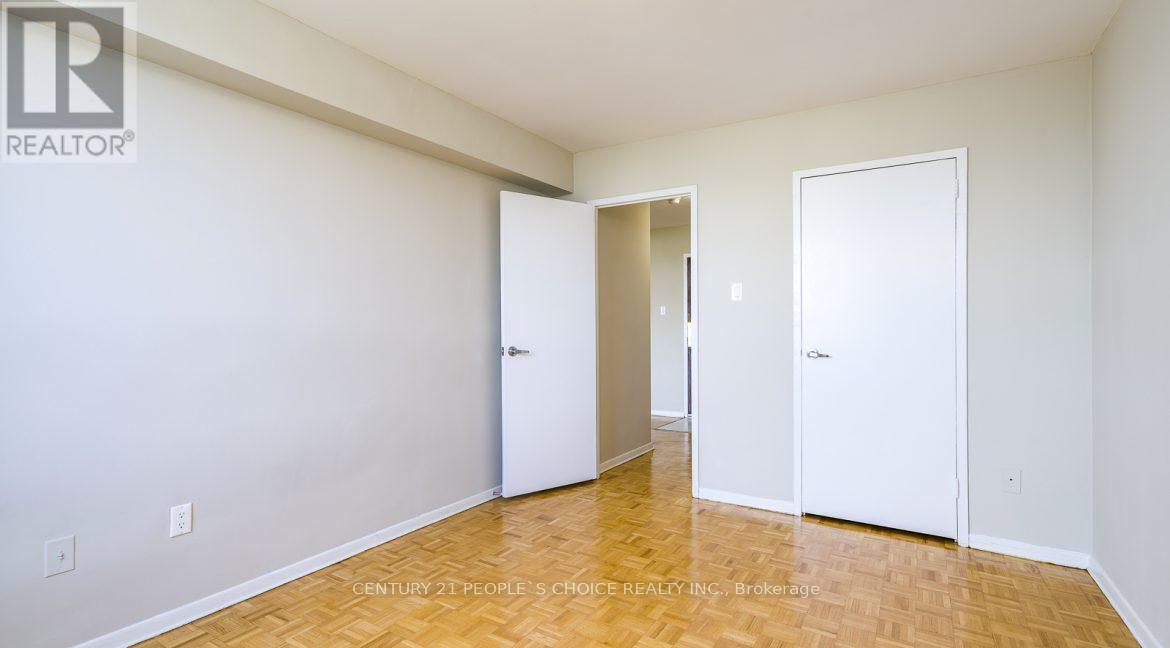 110 - 6161 Bathurst Street, Toronto (Newtonbrook West), Ontario  M2R 1Z5 - Photo 6 - C12889582