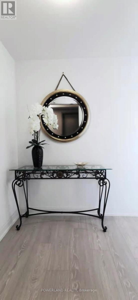 1510 - 181 Dundas Street E, Toronto, Ontario  M5A 0N5 - Photo 2 - C12889586