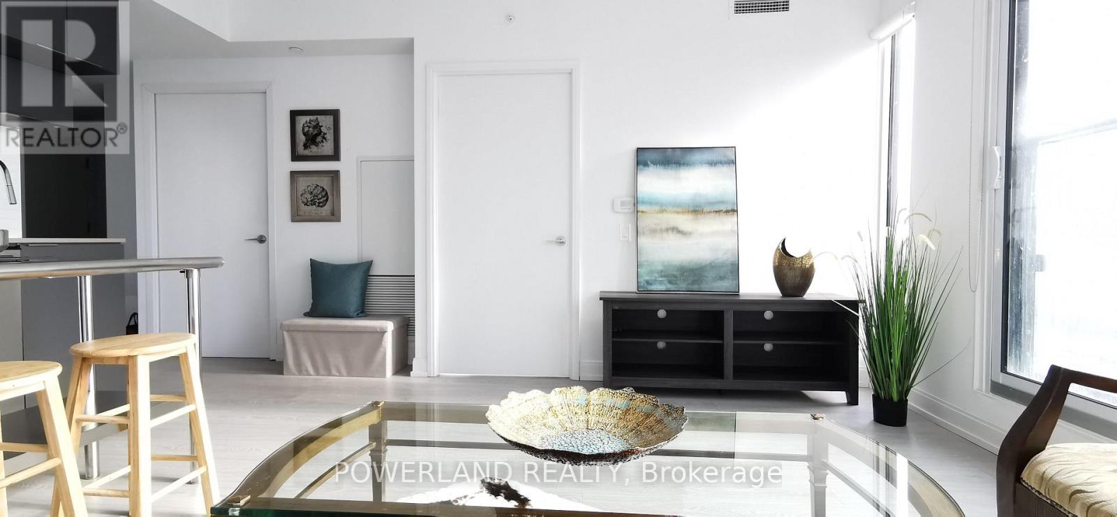 1510 - 181 Dundas Street E, Toronto, Ontario  M5A 0N5 - Photo 4 - C12889586