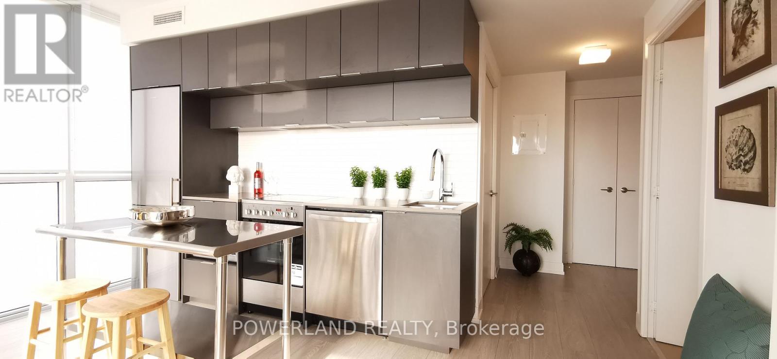 1510 - 181 Dundas Street E, Toronto, Ontario  M5A 0N5 - Photo 9 - C12889586