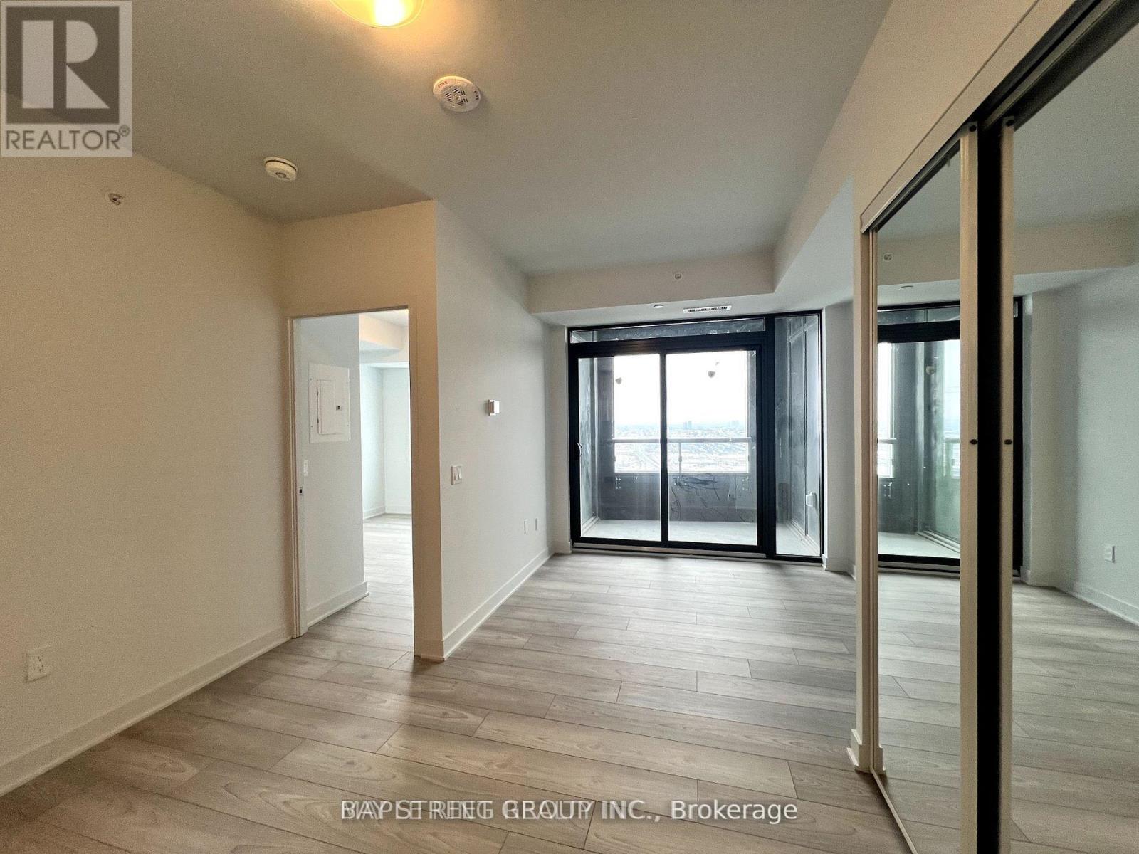 4601 - 2920 Highway 7 Road, Vaughan, Ontario  L4K 0P4 - Photo 2 - N12889612