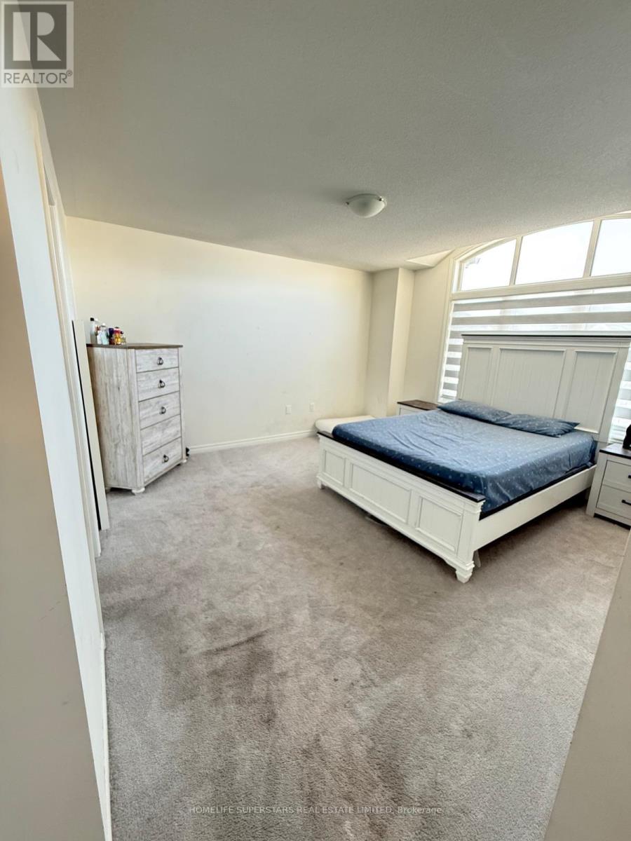 98 Shepherd Drive, Barrie, Ontario  L9S 2Z4 - Photo 15 - S12889584