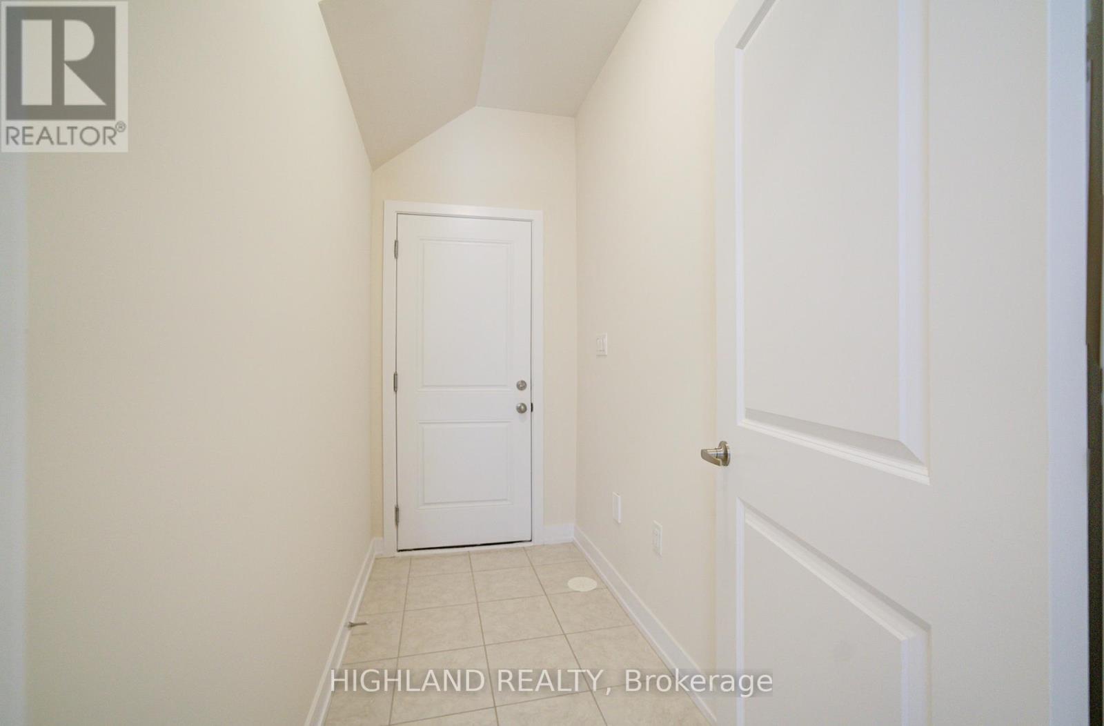 3087 Meadowridge Drive, Oakville, Ontario  L6H 7Z5 - Photo 10 - W12889580