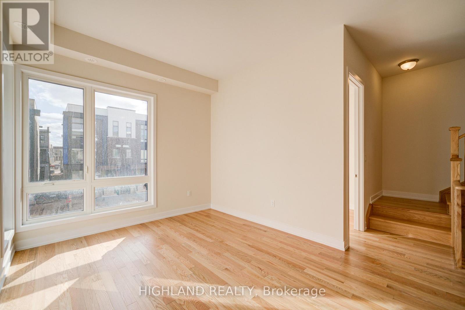 3087 Meadowridge Drive, Oakville, Ontario  L6H 7Z5 - Photo 13 - W12889580