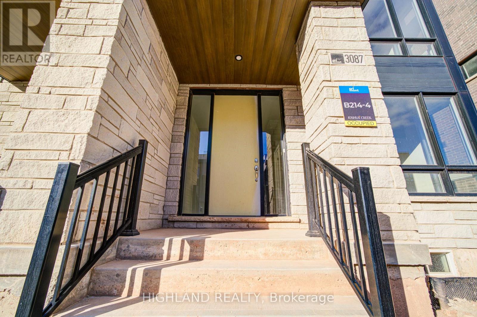 3087 Meadowridge Drive, Oakville, Ontario  L6H 7Z5 - Photo 3 - W12889580