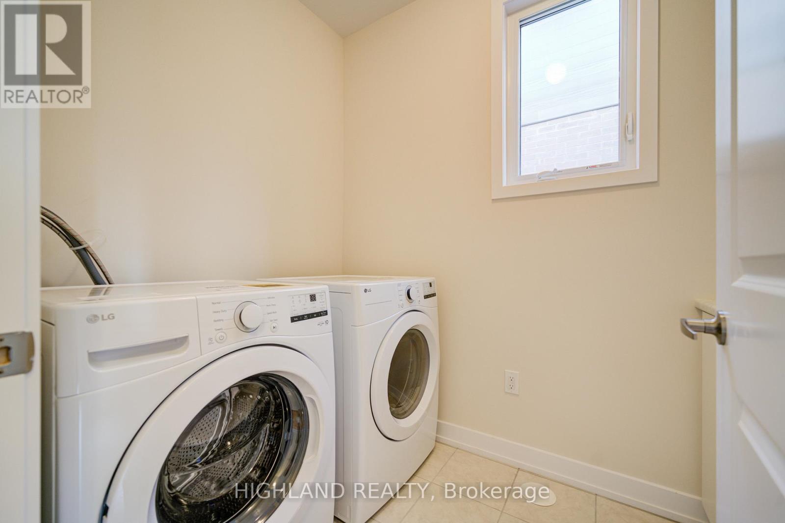 3087 Meadowridge Drive, Oakville, Ontario  L6H 7Z5 - Photo 38 - W12889580