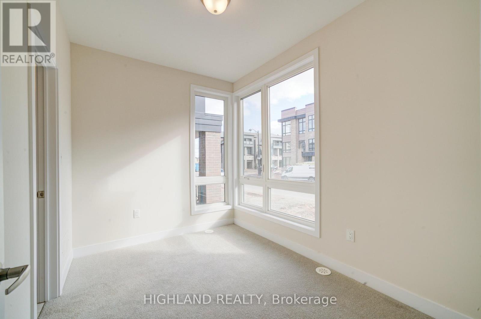 3087 Meadowridge Drive, Oakville, Ontario  L6H 7Z5 - Photo 6 - W12889580