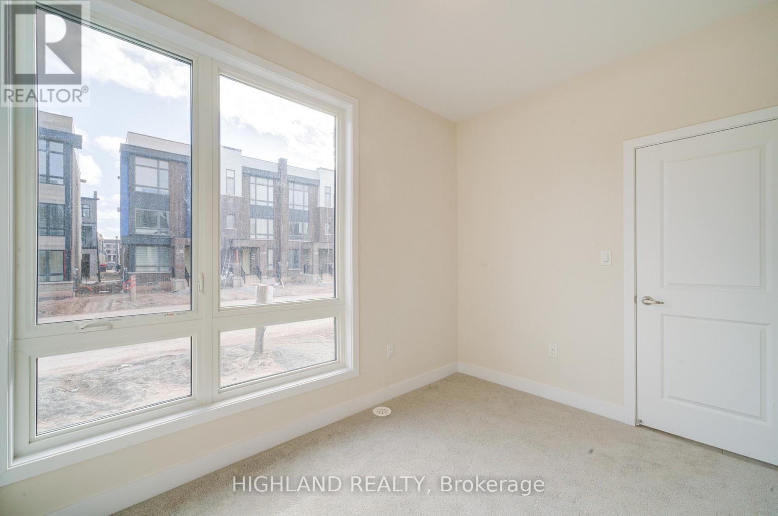 3087 Meadowridge Drive, Oakville, Ontario  L6H 7Z5 - Photo 7 - W12889580