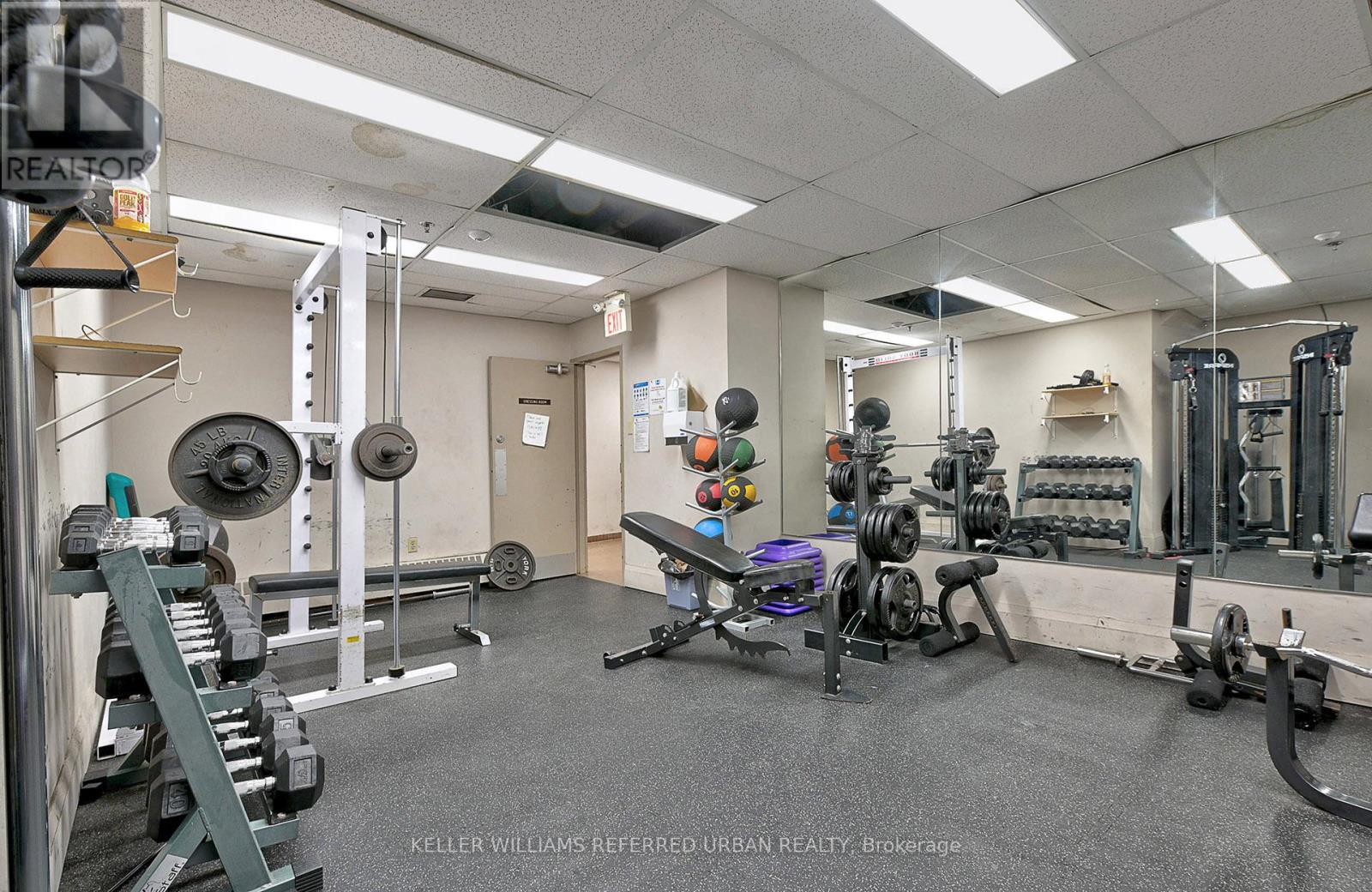 1811 - 10 Martha Eaton Way, Toronto, Ontario  M6M 5B3 - Photo 15 - W12889588