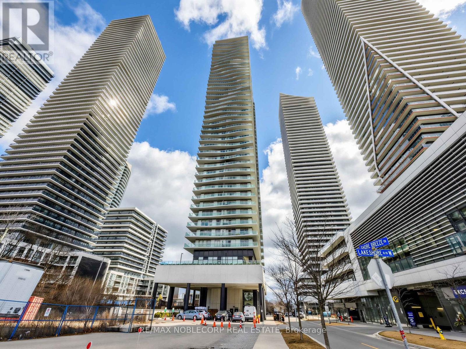 UPH4103 - 33 SHORE BREEZE DRIVE, Toronto, Ontario