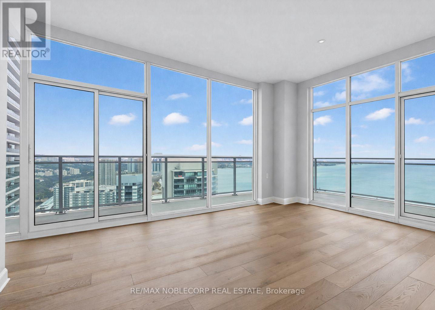 Uph4103 - 33 Shore Breeze Drive, Toronto, Ontario  M8V 0G1 - Photo 11 - W12889590