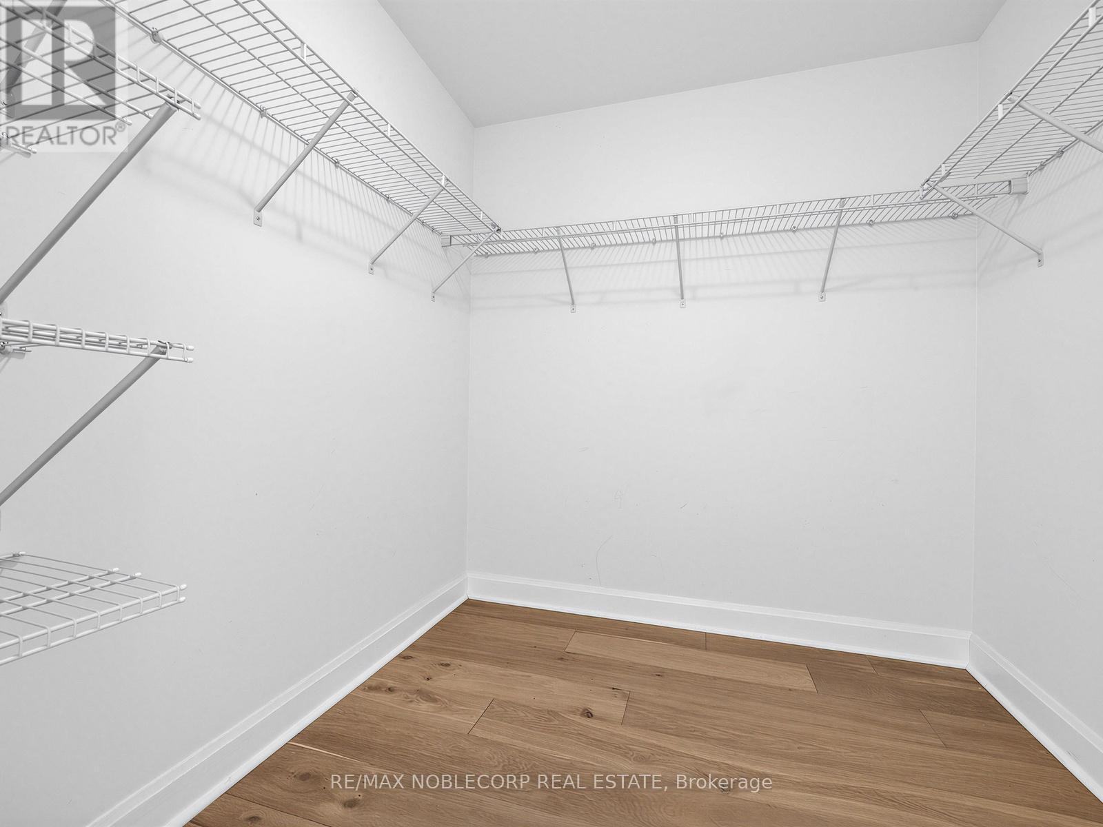 Uph4103 - 33 Shore Breeze Drive, Toronto, Ontario  M8V 0G1 - Photo 15 - W12889590