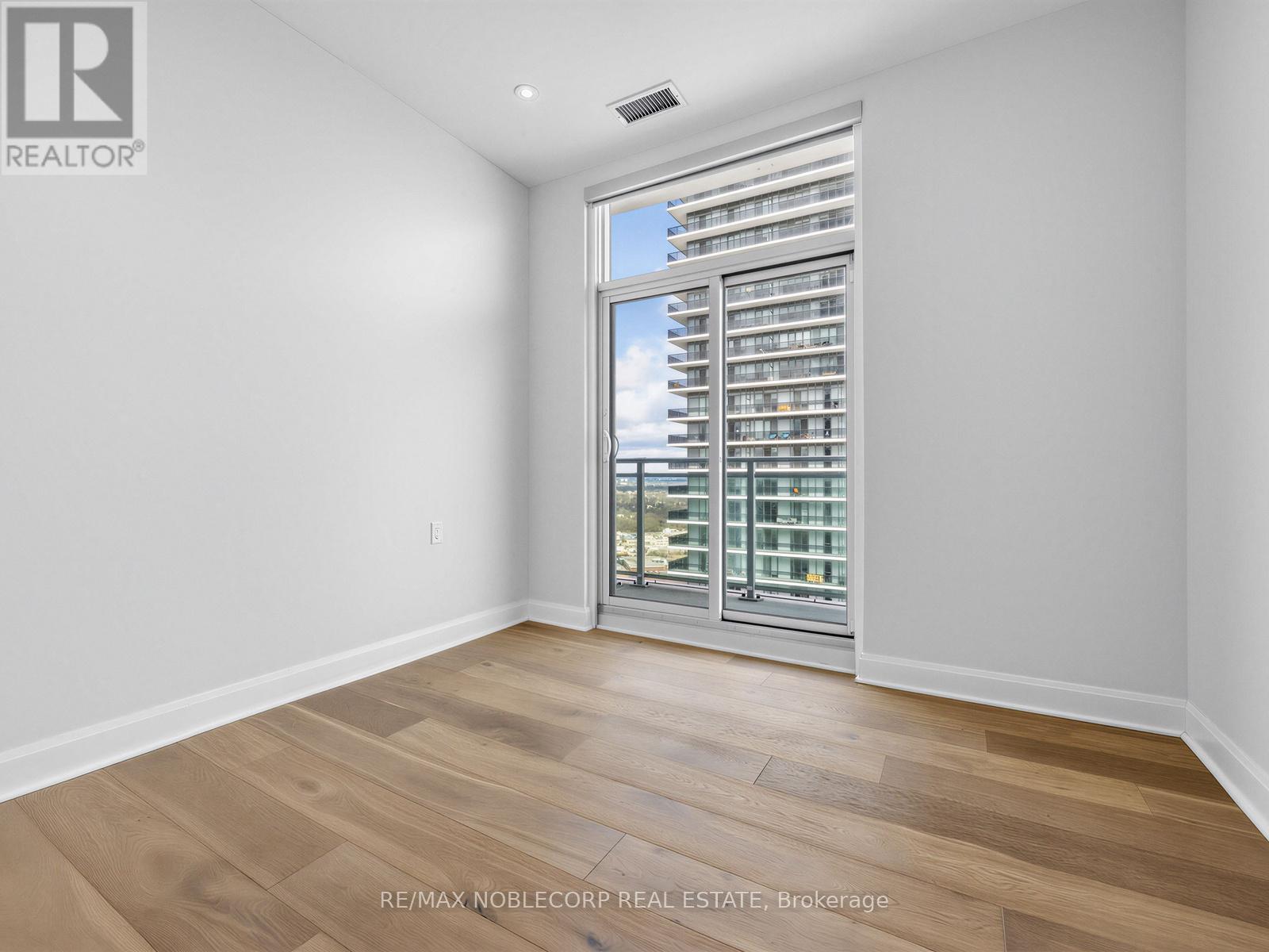 Uph4103 - 33 Shore Breeze Drive, Toronto, Ontario  M8V 0G1 - Photo 18 - W12889590