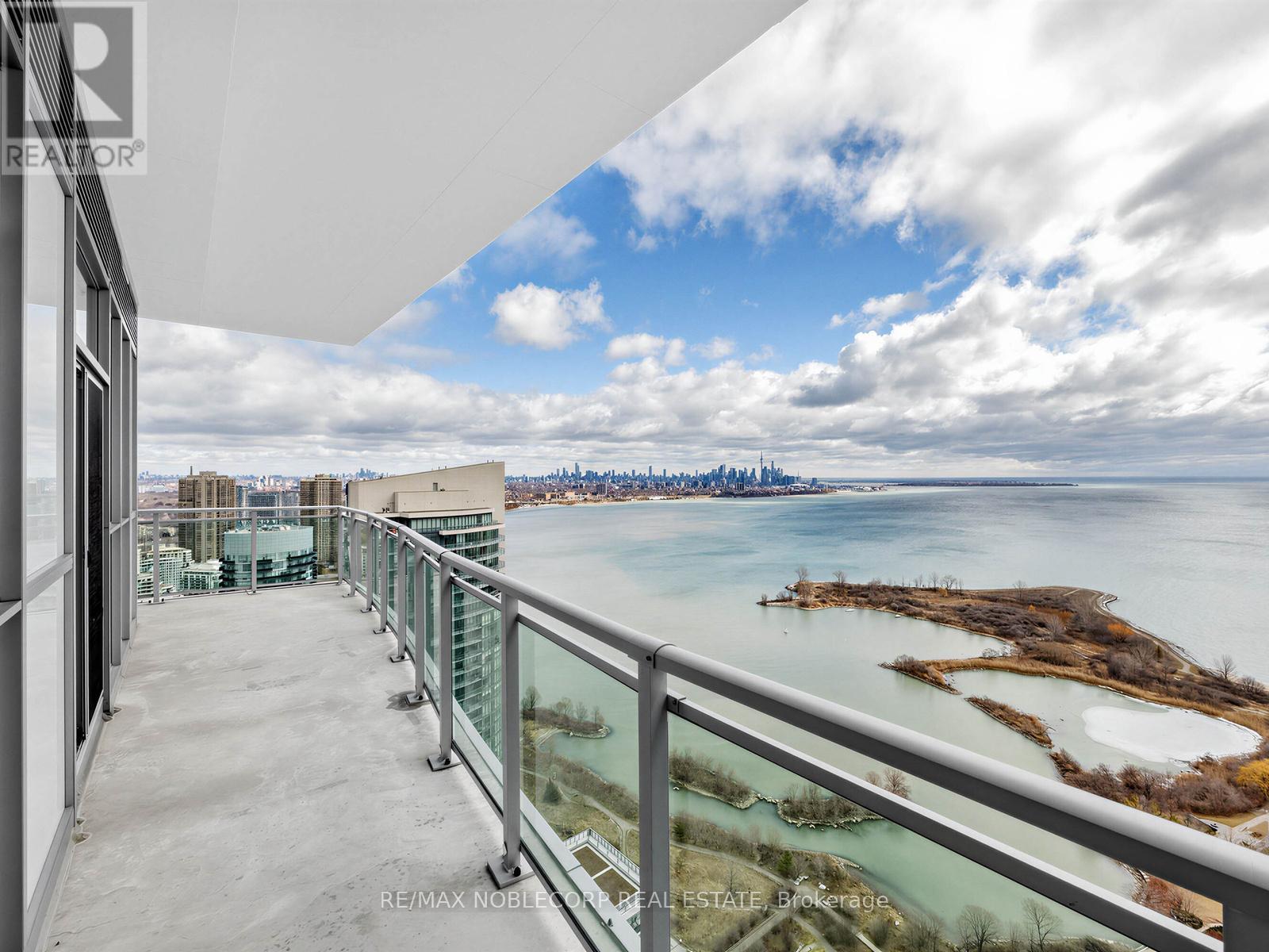 Uph4103 - 33 Shore Breeze Drive, Toronto, Ontario  M8V 0G1 - Photo 23 - W12889590