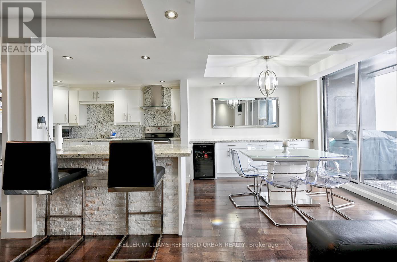 1411 - 11 Wincott Drive, Toronto (Kingsview Village-The Westway), Ontario  M9R 2R9 - Photo 5 - W12889594