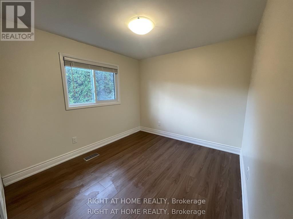 Upper Unit - 139 Riverview Street, Oakville, Ontario  L6L 5P6 - Photo 22 - W12889610