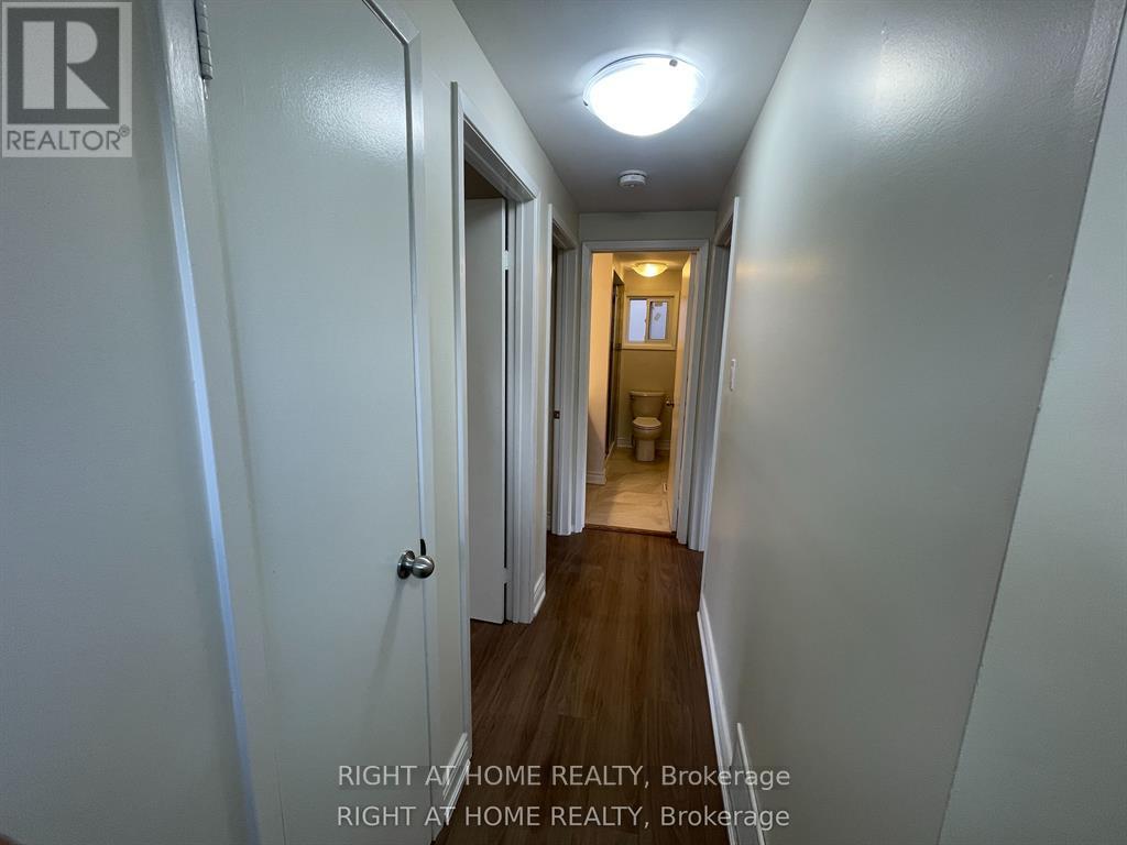 Upper Unit - 139 Riverview Street, Oakville, Ontario  L6L 5P6 - Photo 27 - W12889610