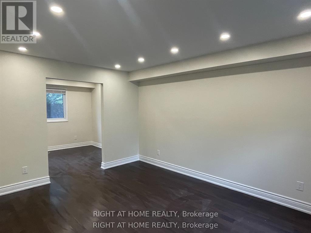 Upper Unit - 139 Riverview Street, Oakville, Ontario  L6L 5P6 - Photo 5 - W12889610