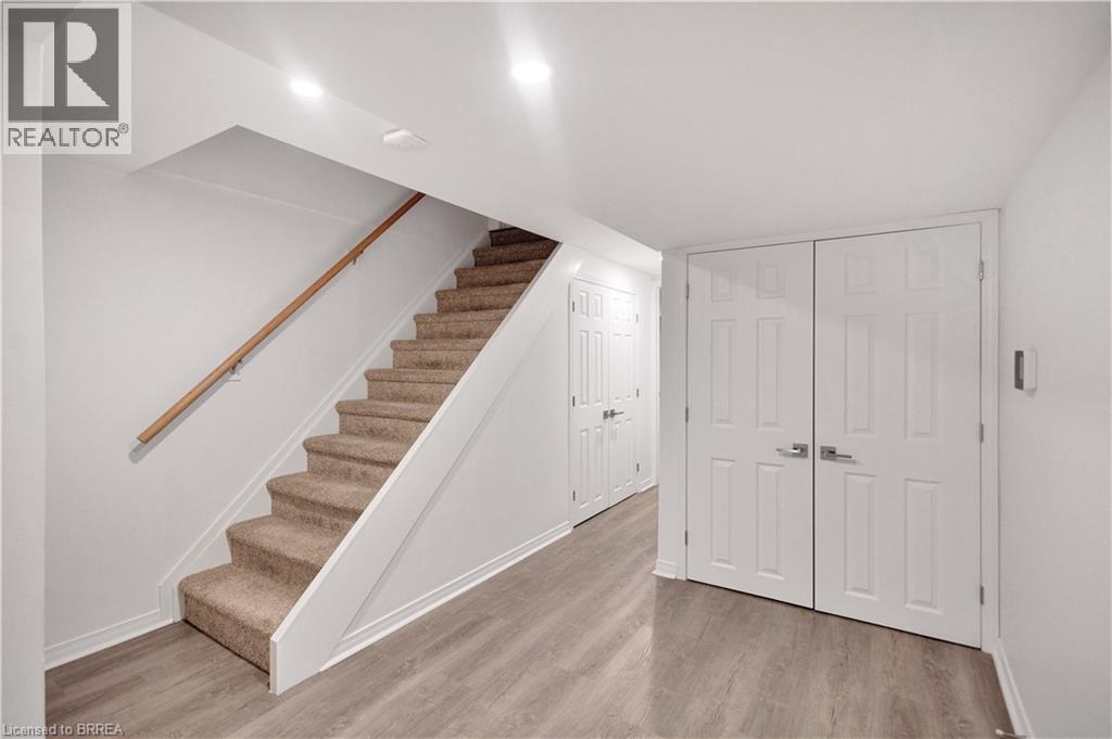 21 Riva Ridge, Brantford, Ontario  N3P 1S2 - Photo 31 - 40812040